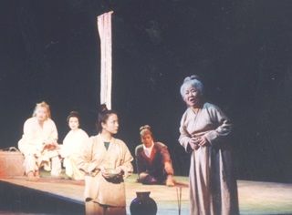 吴淑昆出演《李白》，饰纪许氏（右一）