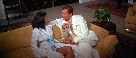 ���ϣ���Ů��--EmilyBolton