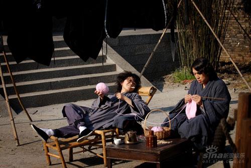 闫妮不爱红妆爱武装与周董同样醉心功夫(图)