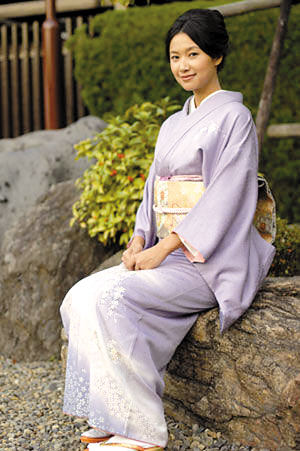 《新宿事件》将上映 成龙水中逃命老徐和服抢眼_影音娱乐_新浪网