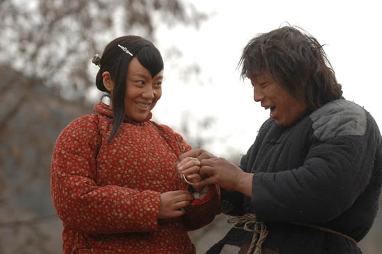 闫妮为还黄渤当年“让角情”出演《斗牛》(图)