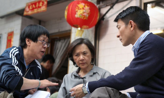 许鞍华给两位主角讲戏
