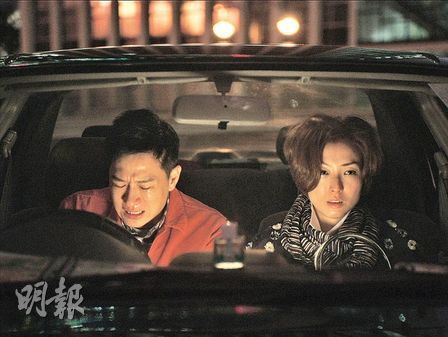 张家辉与郑秀文拍摄车厢中的哭戏。