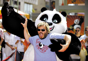 《功夫熊猫》在好莱坞中国剧院举行首映式(图