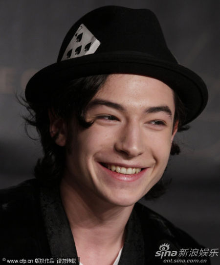 ǰգEzra Miller 