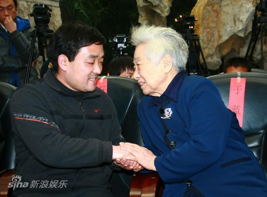 学校:《虹猫蓝兔》首映-于蓝与光爱长石校图文累在线漫画图片