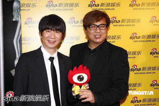 图文:香港电影金像奖颁奖-金培达(左)陈光荣