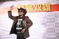 房祖名夏雨拍《宝岛双雄》张菲“复出”引轰动