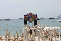 ���δ��Ļ�г����Ⱥ��������ɳ�����(ͼ)