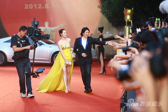 ���ǳ������̺