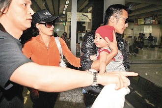 Lucas被婴儿奶粉商看中 开始抢钱价码7位数(图)