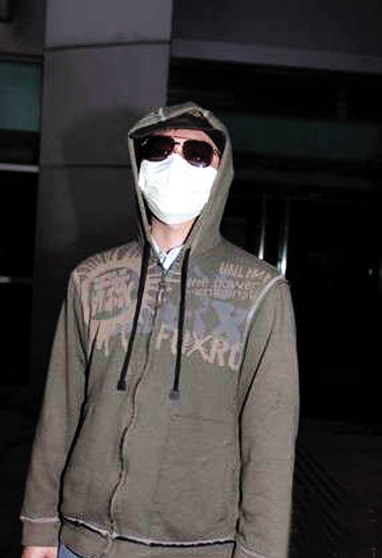 庭审揭秘艳照泄露过程 被告史可隽不认罪(附图)_影音娱乐_新浪网