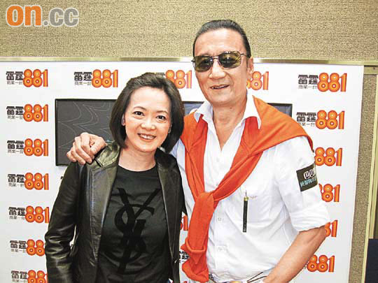 谢贤电台节目中不慎爆粗 吓坏查小欣(图)_影音娱乐_新浪网