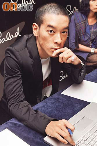 阿娇演舞台剧真情落泪 阿sa等到场支持【图】