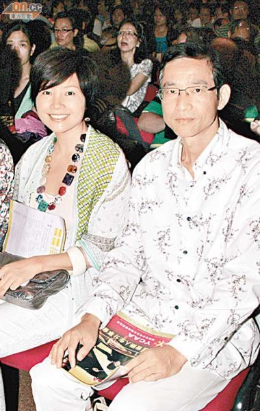 林忠豪承认努力追求廖碧儿 称不回应不实报道