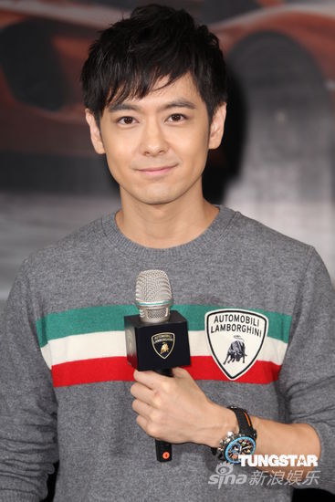 林志颖从赛车男变为好爸爸 不急着完成结婚仪