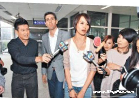 梁咏琪携夫甜蜜返港感谢旧爱女友蒙嘉慧祝福