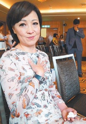 曾志伟前妻谈姐弟恋:过该过的日子