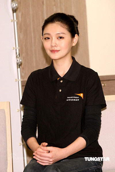 大小s姐妹携手亮相 呼吁关注少儿保护【图】