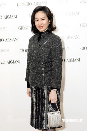 陈慧琳小腹微凸显孕味 走秀不失水准【图】