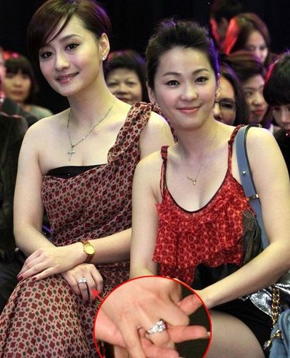 陈德容参观走秀活动