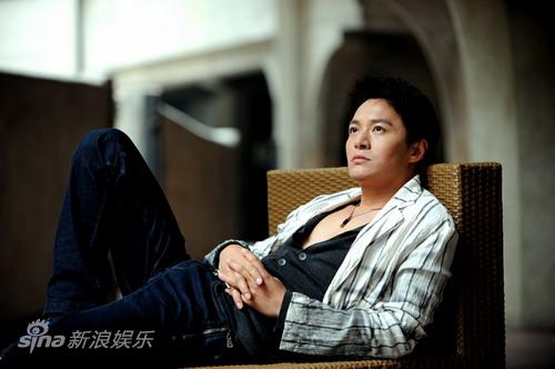 郑国霖倡导宣传“低碳生活” 拒用一次性筷子_影音娱乐_新浪网