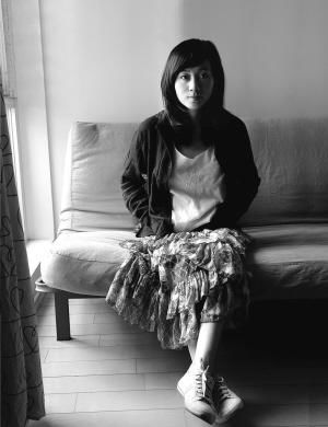 安妮宝贝新杂志封面被指抄袭出版方称已获授权