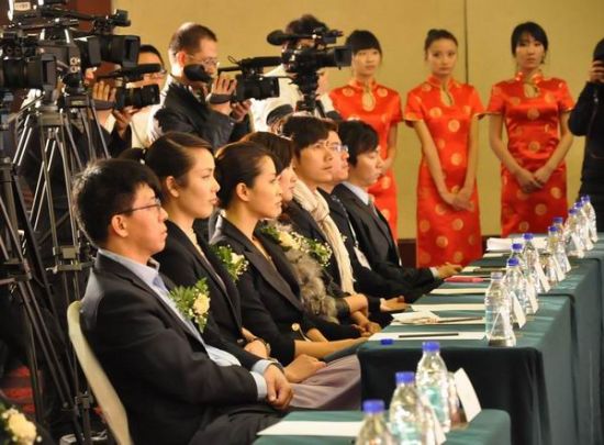 王海珍惊艳亮相
