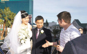 李琳李大双结婚照曝光小沈阳美国深海补办婚礼_影音娱乐_新浪网