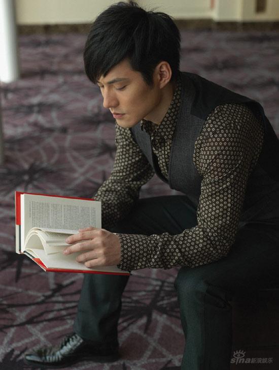 严宽时尚大片酷劲十足 变身多金王老五【图】