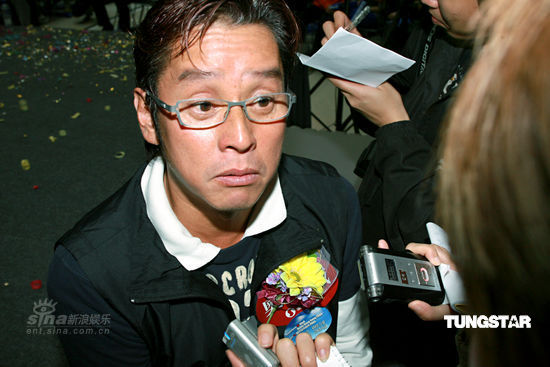 谭咏麟出席活动称干儿子关楚耀嚎哭认错【图】