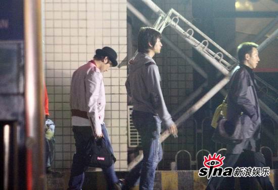 林俊杰12小时畅游京城 与王菲那英进餐合影【图】