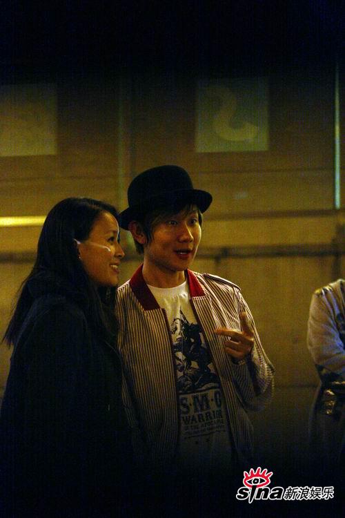 林俊杰12小时畅游京城 与王菲那英进餐合影【图】