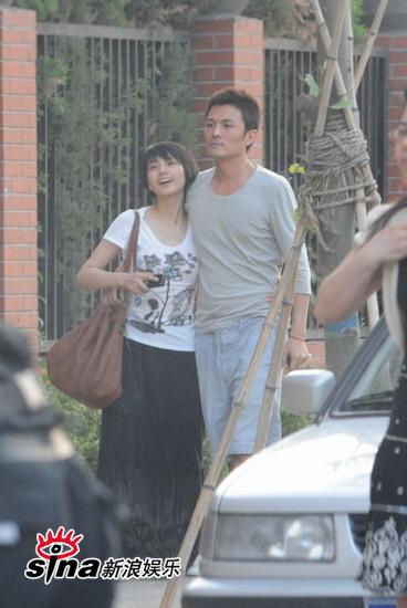 高圆圆于小伟启动京津爱情快车 经纪人证实【图】