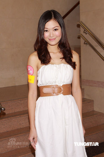 刘璇赴港做公益笑对自杀传闻 强调清者自清【图】