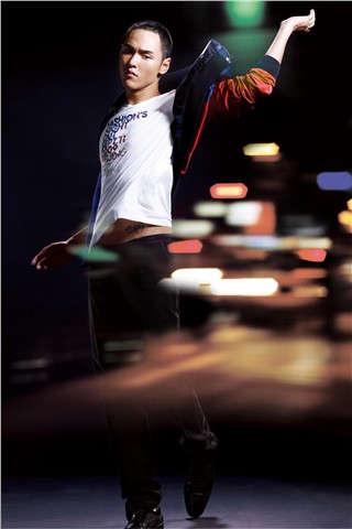 张曼玉携百位明星拍大片促销时尚