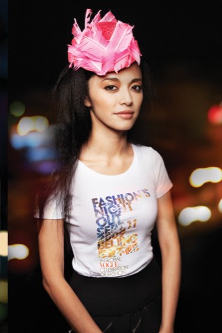 张曼玉携百位明星拍大片促销时尚