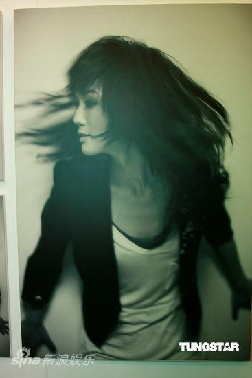 阿sa出席新碟影展 阿娇素颜现身到场力挺【图】