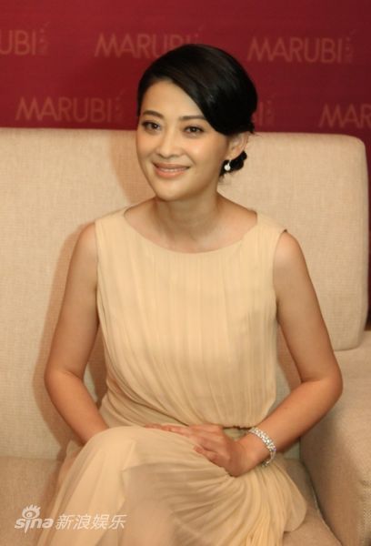 梅婷肤质白皙