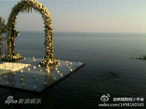 图文:陈数赵胤胤巴厘岛婚礼-浪漫的海边婚礼