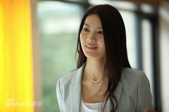 资料图：《天堂秀》主演--吴亚馨饰袁斯朗(16)