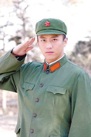 “恋爱中的雷锋”谁来演 赵宝刚执导10月开机