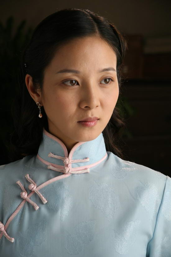 百盟影视青年演员<em>周菲</em>在片中扮演一名国民党高