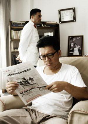 何政军《沧海》插足尤勇婚姻 儒雅学者狂吃面