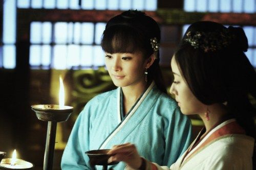 《美人心计》热播 杨幂戏中为林心如含泪自尽