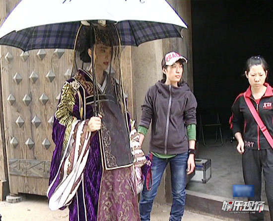 《娱乐现场》探班《赵氏孤儿》 范冰冰曝大肚