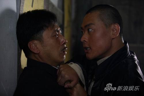 张桐《雾柳镇》分饰父子落魄乞丐变匪首(图)