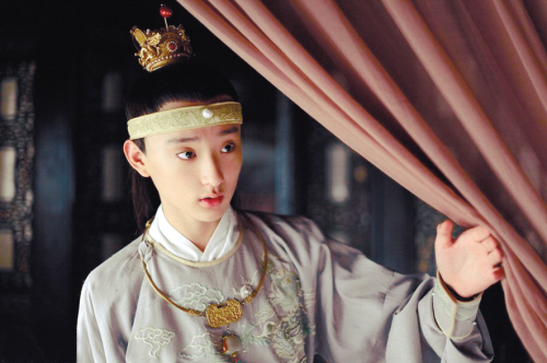 “红楼”收视高非议不少 尹丽川:与曹雪芹无关_影音娱乐_新浪网