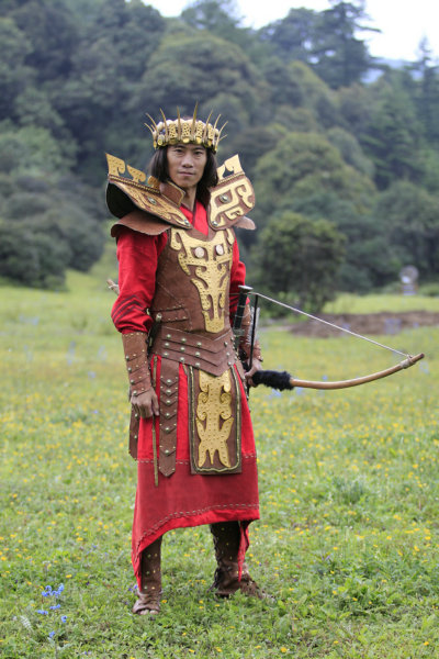 郑昊扮演《金沙》小王子造型异域气息浓厚