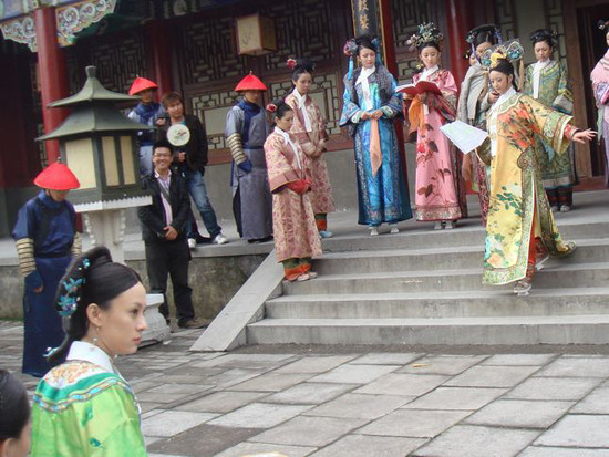 蒋欣拍《后宫甄嬛传》与孙俪争宠斗艳
